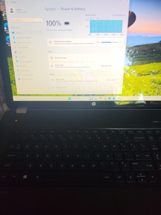 De vanzare laptop hp i5 , 17 inchi 8 gb ram,1 gb placa video