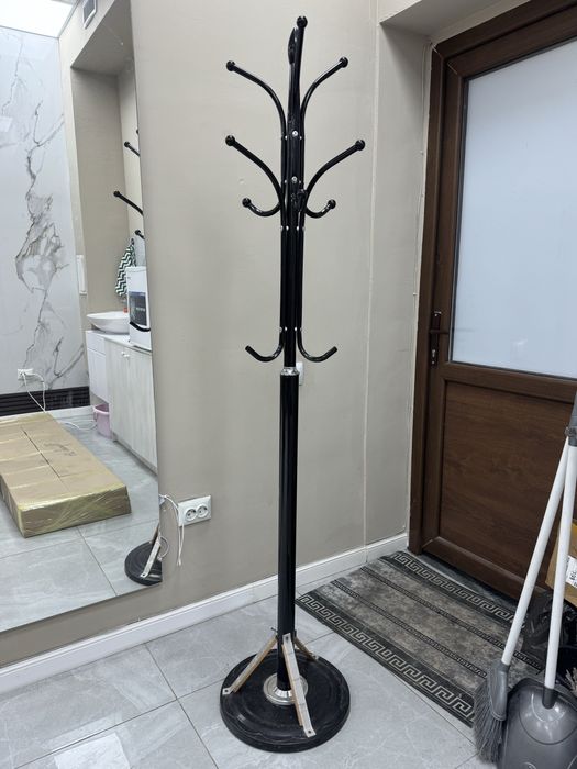 Шкаф тумба, кушетка, вешалка