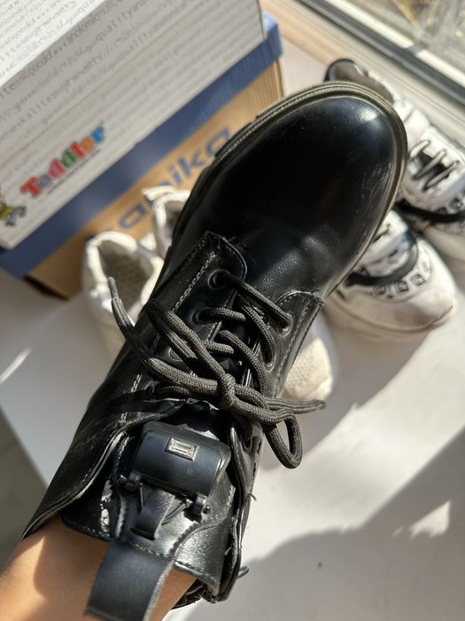 Детская обувь сапоги, кроссовки