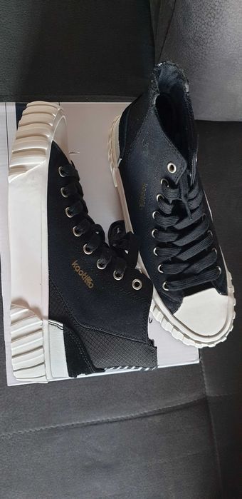 Дамски кецове Kaotiko, нови с етикет