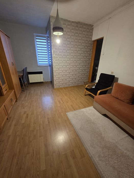 Garsoniera, de vanzare, in 7 noiembrie (23mp)