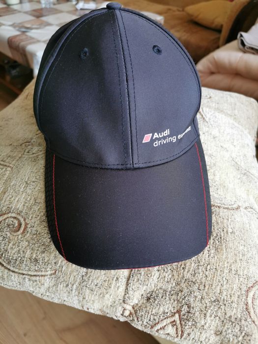 Спортна шапка  Audi