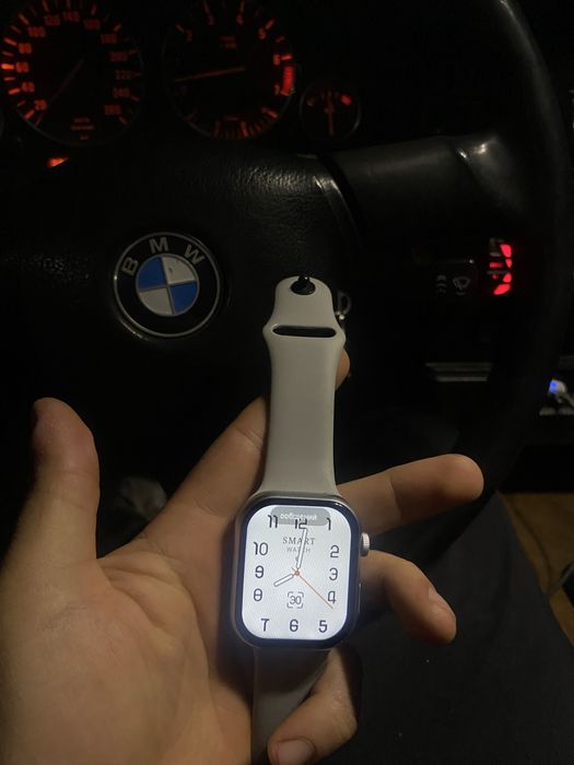 Смарт часы продам