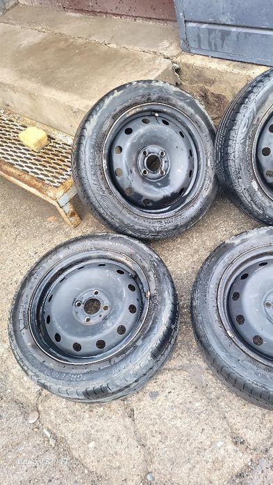 Диски с шинами Ларгус Логан