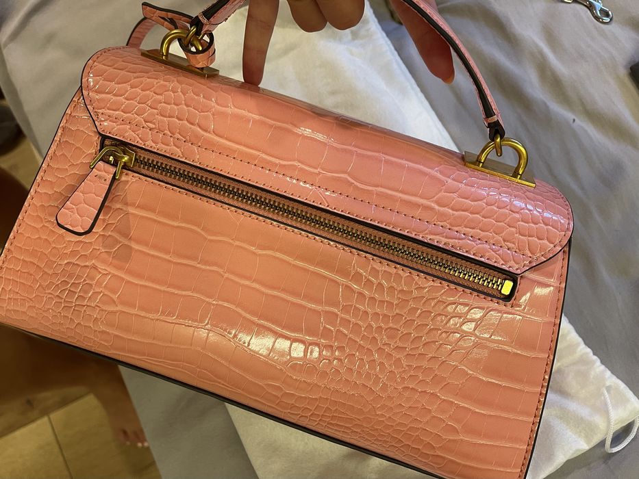 Чанта Guess коралов цвят