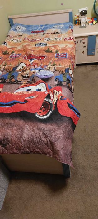 Обзавеждане за детска стая легло гардероб бюро и полица caps син цвят