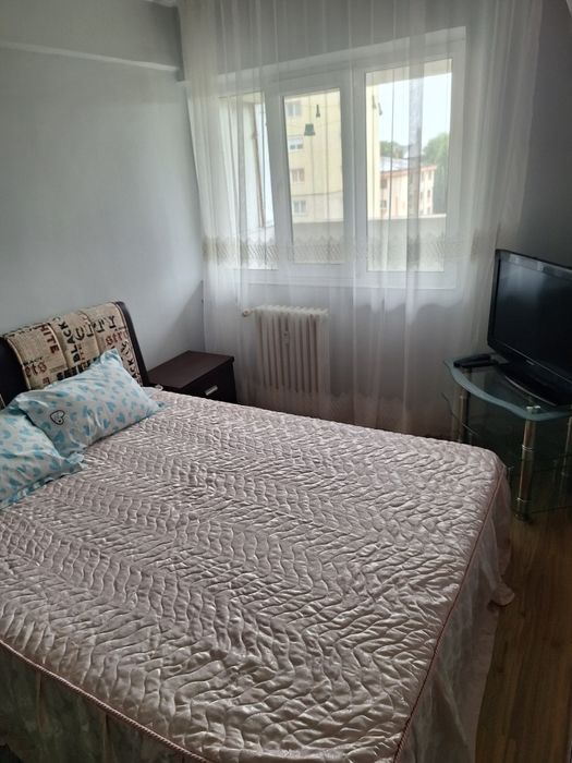 Închiriez apartament central - Piața Unirii