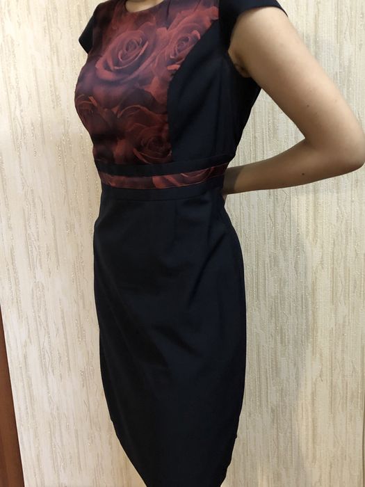 Платье в отличном состоянии,размер 46.