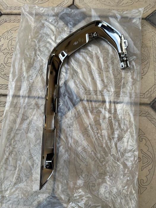 Накладка на бампер Largus Cross