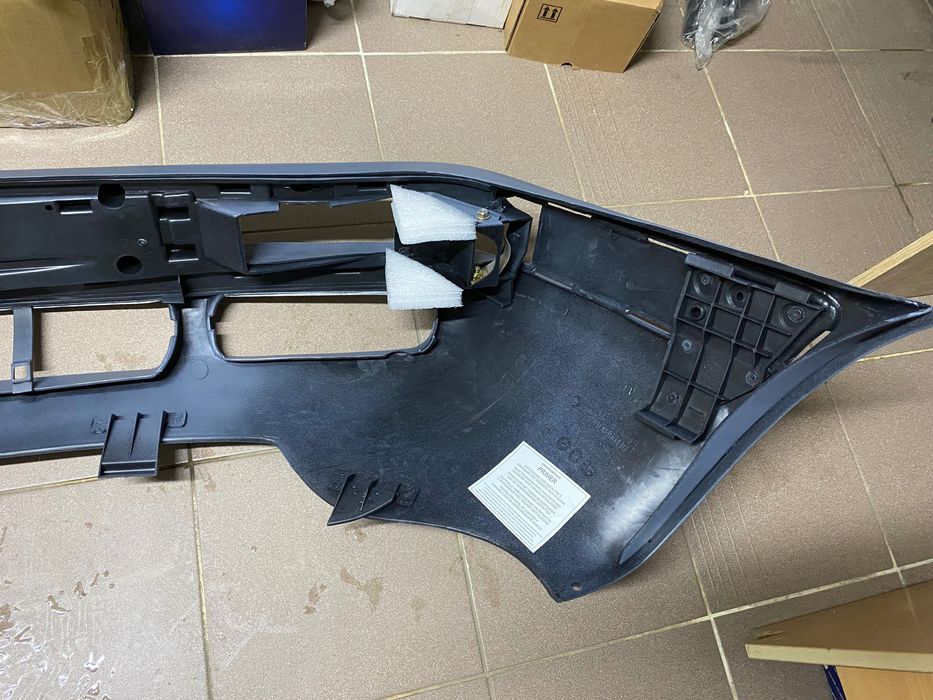 Бампер передний Audi 80 B4 Ауди Б4