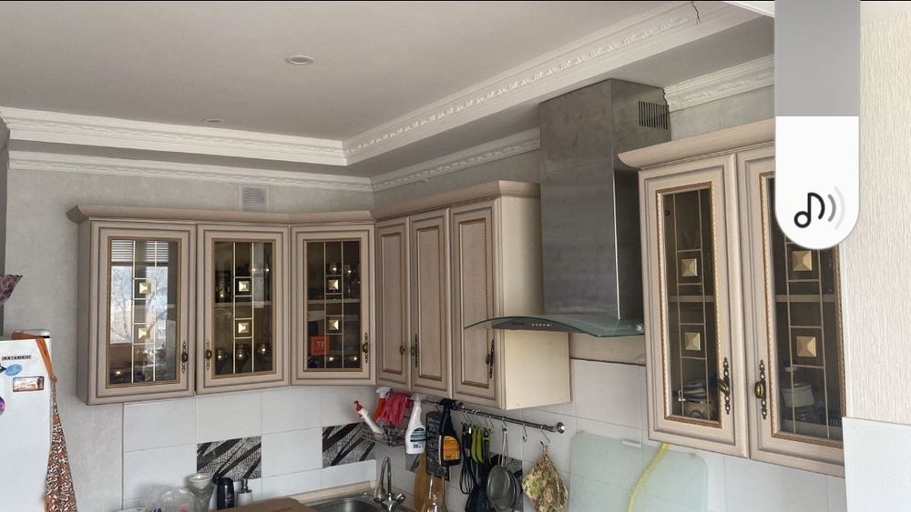 Кухонный гарнитур с газовой плитой