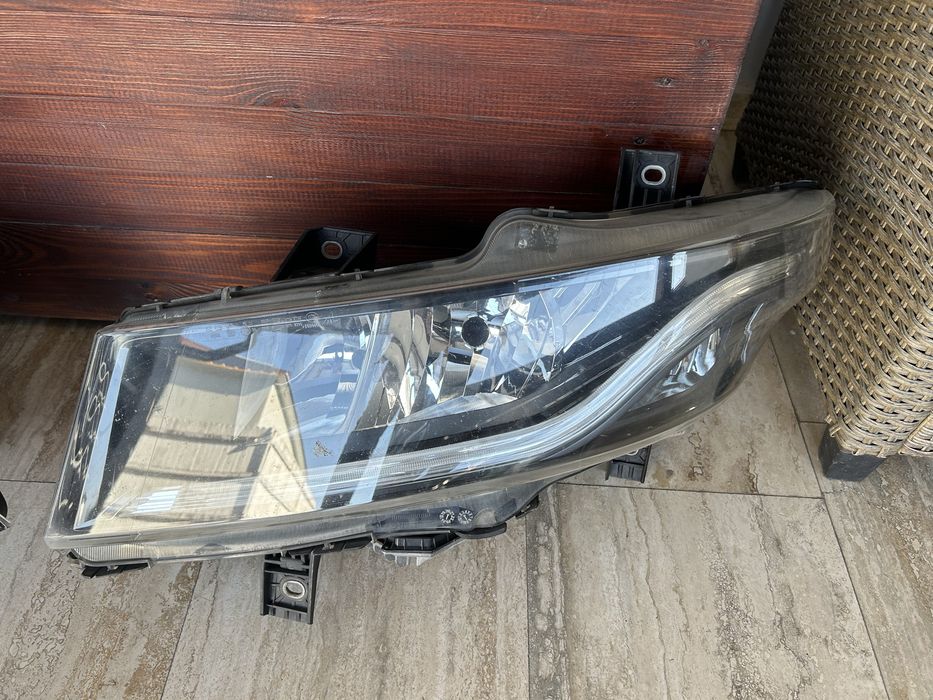 Set faruri  Iveco Stralis Sway