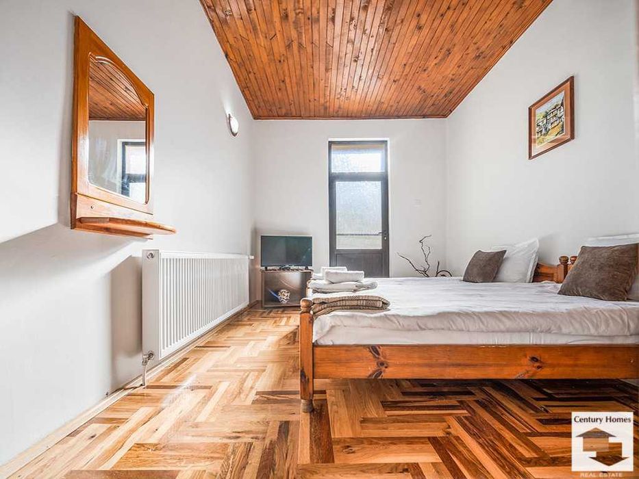 125175 Голям имот с просторна къща, басейн и барбекю в Еленския Блакан