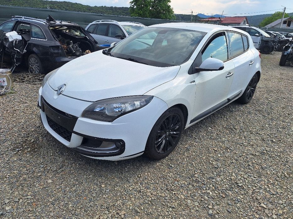 Dezmembrez Renault Megane GTLine motor 1.9 130.cp cod motor F9Q euro 5 ,piele scaune GT Line