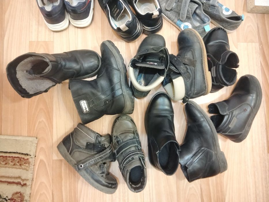 Обувь для детей сапожки, ботинки