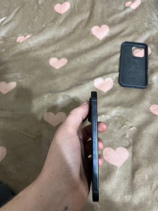 Продам iPhone 16 pro