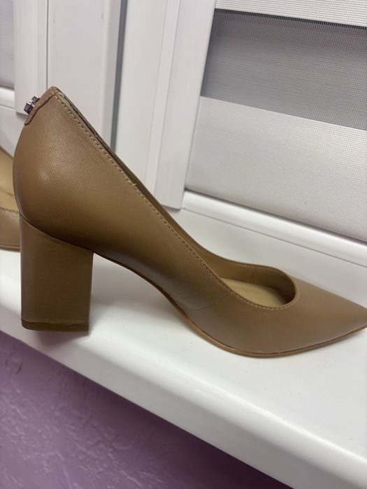 Официални обувки Guess