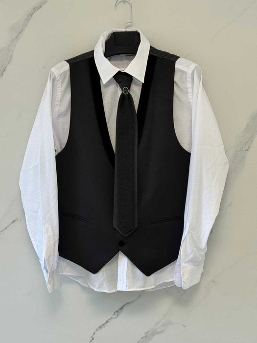 Елегантен мъжки костюм XL (56) – сако, елек, панталон + подаръци