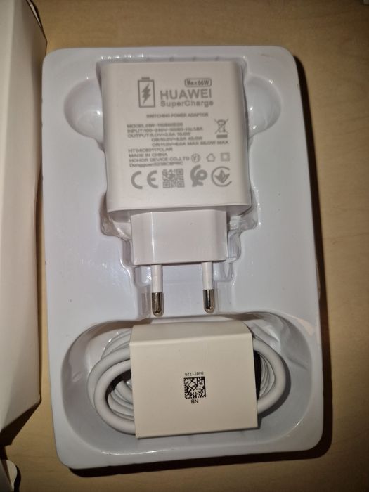 Huawei super fast charter Max 66w