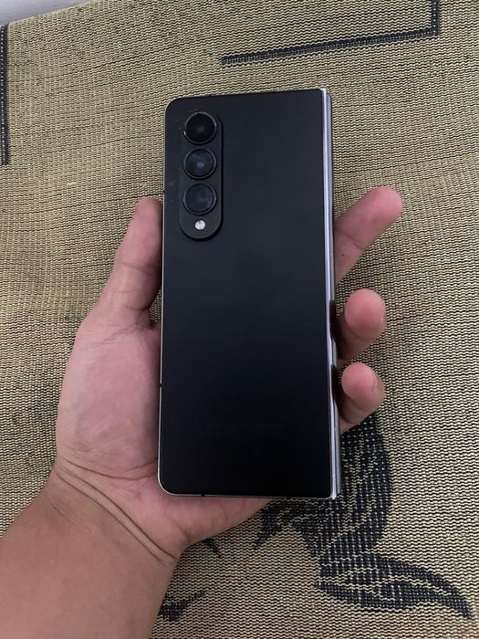 Samsung z fold 4