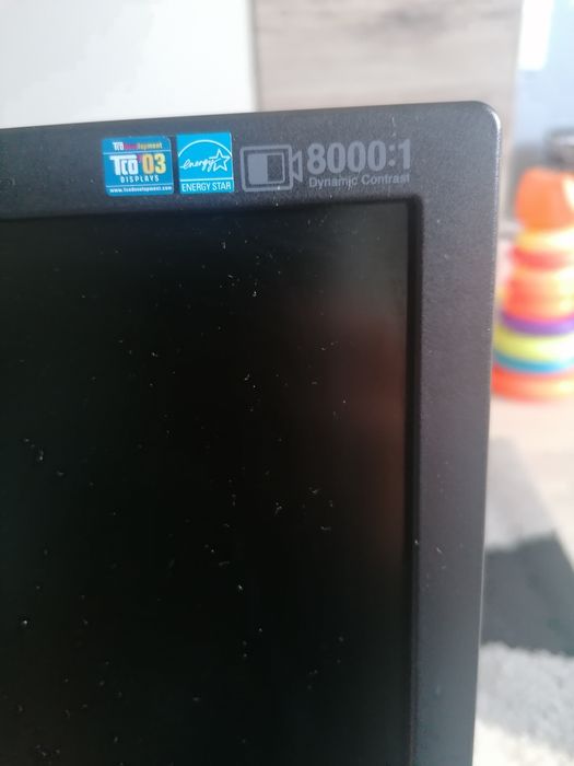 Монитор 22" Samsung SyngMaster 2243 nw