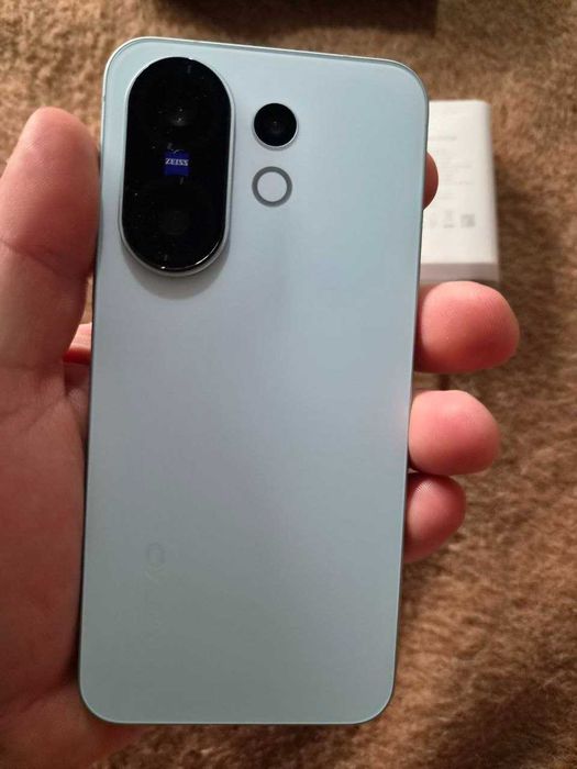 Продам смартфон Vivo X200FE 12/512Gb