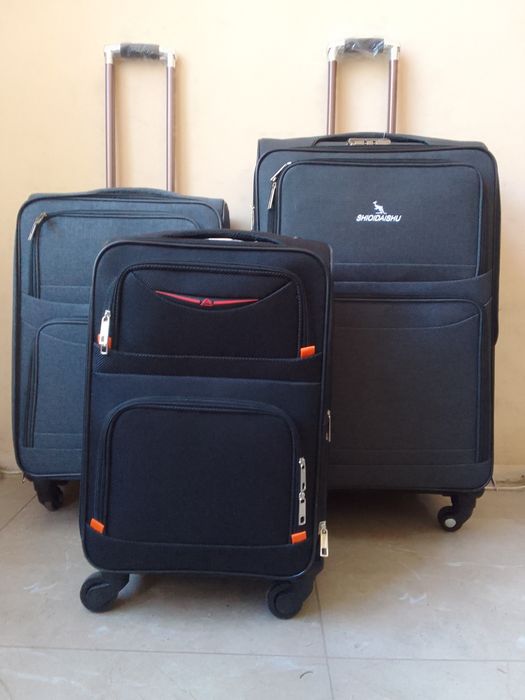 чемоданы,дорожные сумки