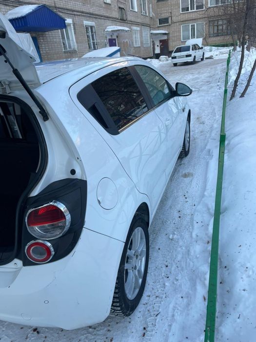 Авео , машина .шевралет