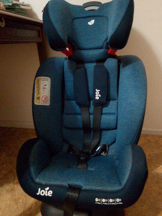 Б/у детское кресло в машину