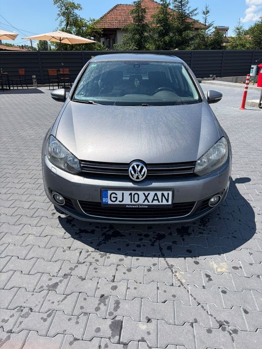 VOLKSWAGEN Golf 2010