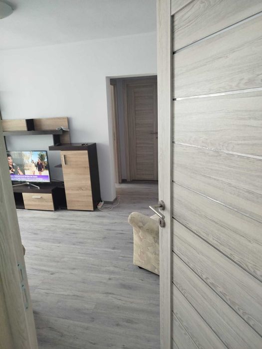 Vand apartament 2 camere, Arad zona Lebada