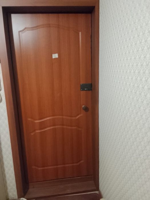Продам межкомнатные и входные