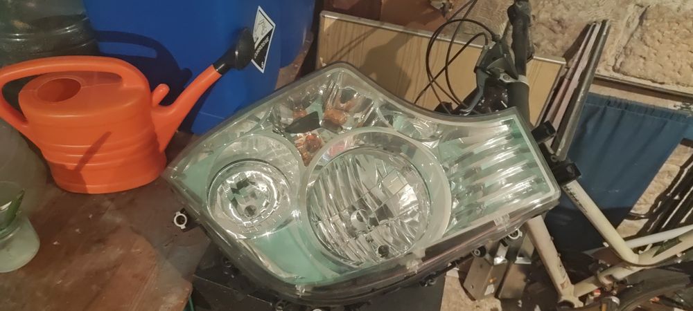 Фар за Mercedes-Benz actros