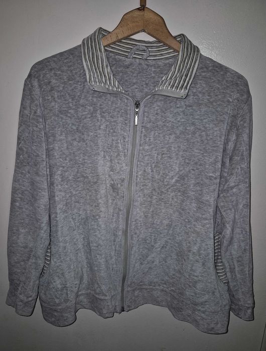 Плюшен суичър без качулка