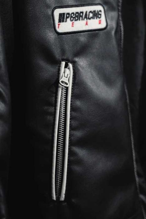 Geaca de piele in stil moto Pull&Bear editie limitata