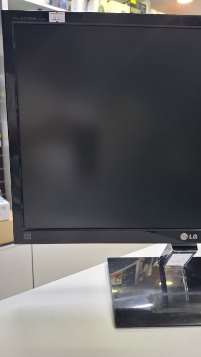 Мониторы б/у в хорошем состоянии