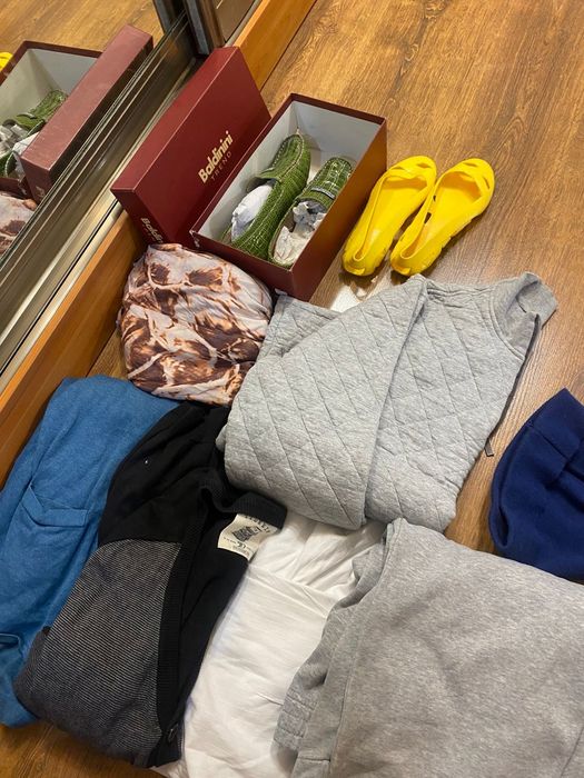 Вещи бесплатно отдам