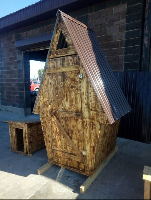 Уличный.  туалет