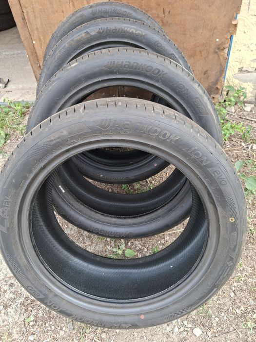 Продам шины 245/45/19 ханкук