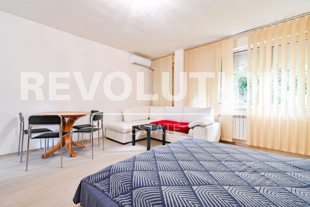 Едностаен апартамент в ж.к. Манастирски ливади.