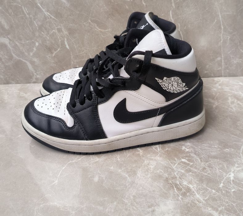 AIR JORDAN 1 MID PANDA номер 39
Panda ,1/3