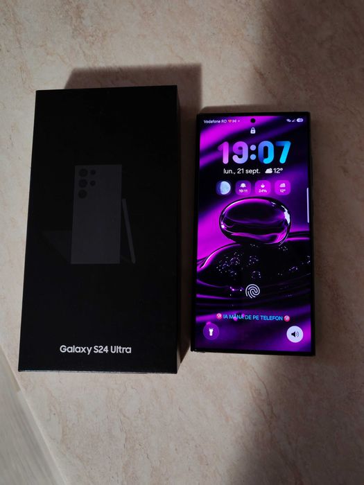 Samsung Galaxy S24 Ultra 256GB Black / Pachet Complet + Huse / Impecabil Ecran
