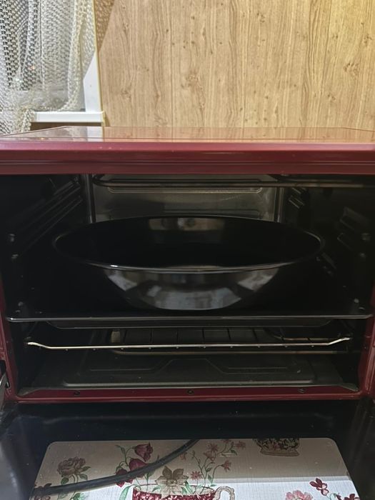 Продам электро  печь ,новая