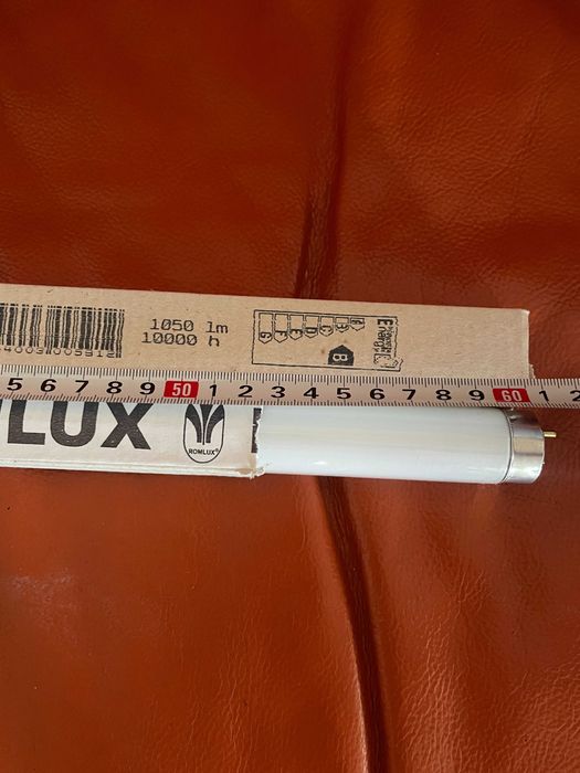 Tub neon T8 18W 60cm Romlux Bec fasung englezesc B22 BC GE Philips NOU