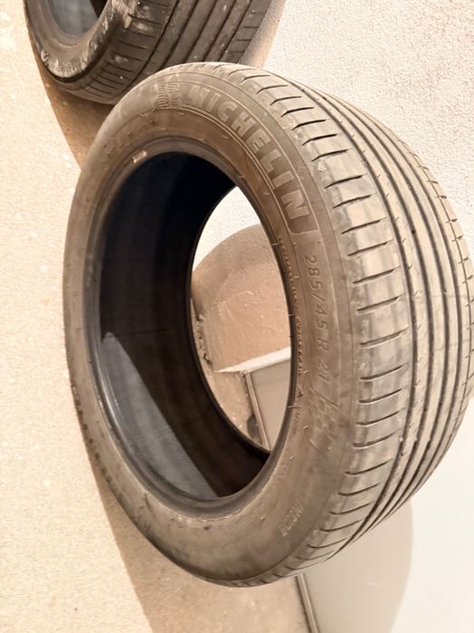 Michelin Pilot Sport 4 285/45/21