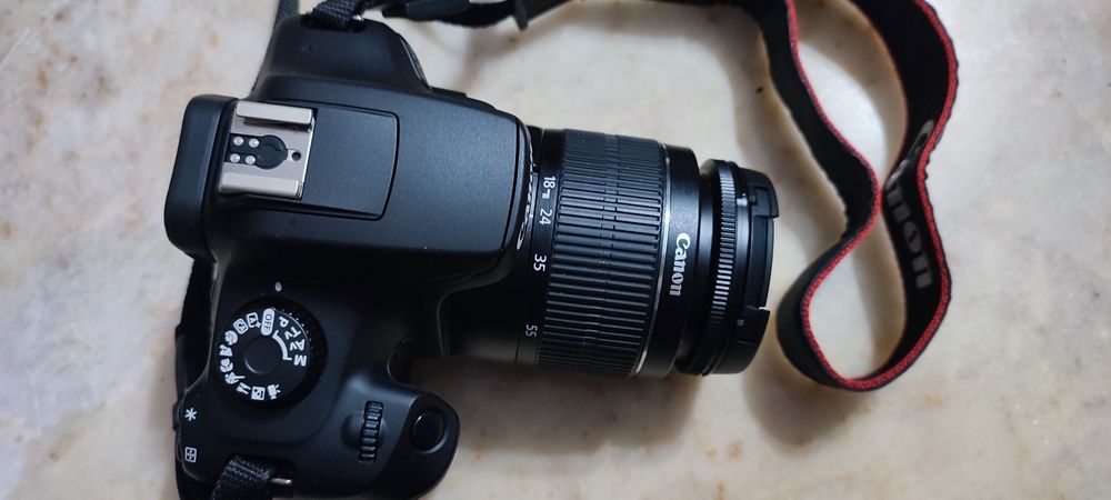 Фотоапарат Canon EOS 4000D