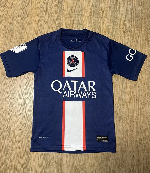 Футболен екип ПСЖ - Меси