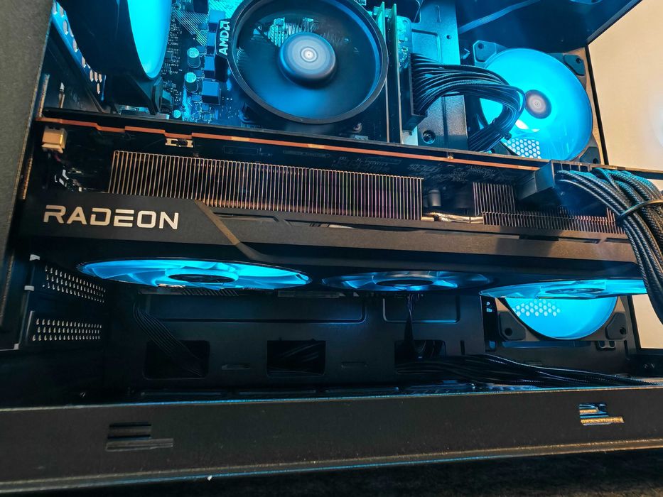 Геймърски компютър Ryzen 5600XT, RX 6700 XT 12GB, 24GB DDR4, 512GB SSD, Windows 11 Pro, Гаранция.