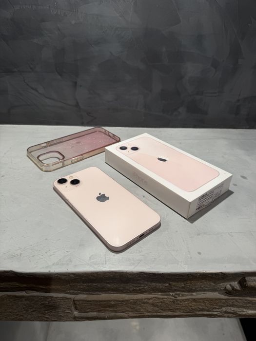 КАТО ЧИСТО НОВ Iphone 13 256 GB, 100% батерия