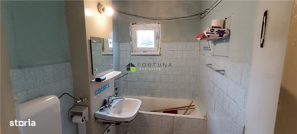 Garsoniera, decomandata, de vânzare în Astra — fotografia 3